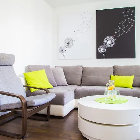 Apartment Rentaflat Nike Oldtown Studio